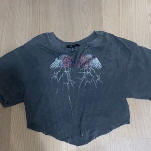 Forever 21 Gray Graphic Crop Top